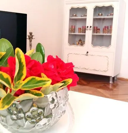 Apartment Flora
